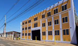 Hoje restaurado, o Prédio Amarelo deu boas vindas durante as comemorações pelo aniversário de São Gotardo, no Parque de Exposições.