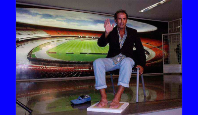 Na foto, o sangotardense Buglê, autor do primeiro gol no Mineirão.