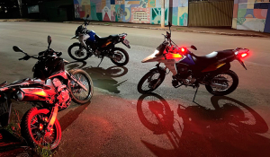 Alvo da Polícia, grupos de motoqueiros são autuados e presos  por direção perigosa e perturbação do sossego.